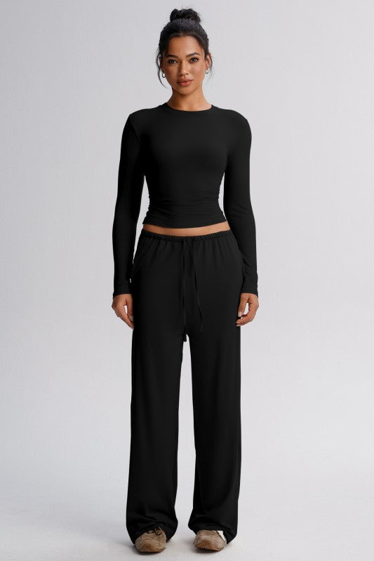 Ebony Women's 2-Piece Long Sleeve Crop Top and Wide-Leg Pants Set - Front | marimia
