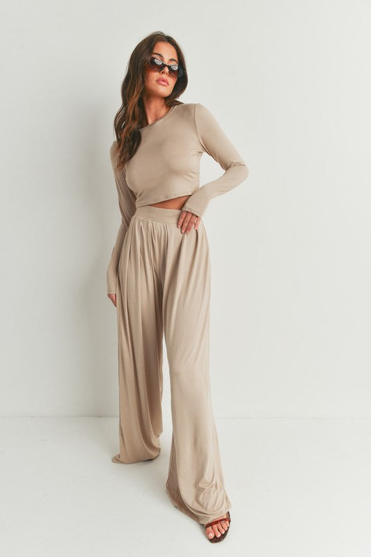 Mary Noon 2-Piece Set
