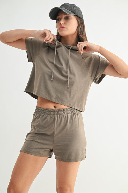 Walk In Light shorts & hoodie tee set