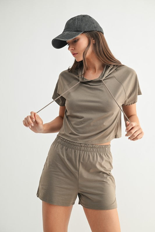 Walk In Light shorts & hoodie tee set